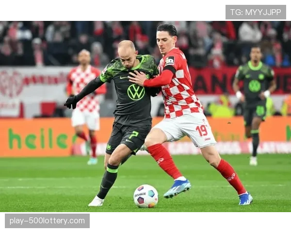 实时：美因茨对阵波鸿，上半场已出现两次涉及定位球判罚的VAR核查